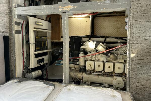 Wicked Twisted Road 37ft Bayliner Yacht For Sale