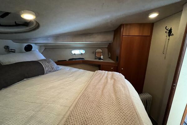 Wicked Twisted Road 37ft Bayliner Yacht For Sale