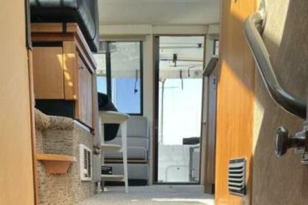 Wicked Twisted Road 37ft Bayliner Yacht For Sale