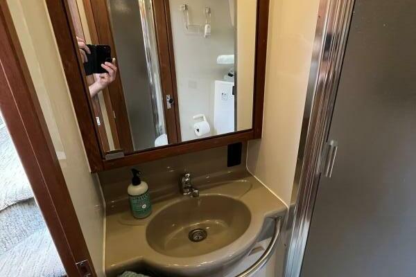 Wicked Twisted Road 37ft Bayliner Yacht For Sale