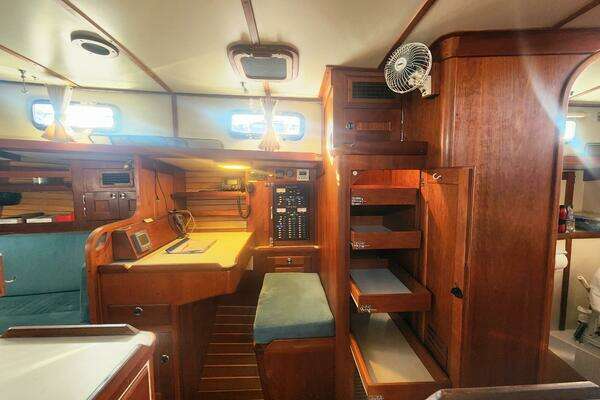 Valiant 42 CE Yacht For Sale