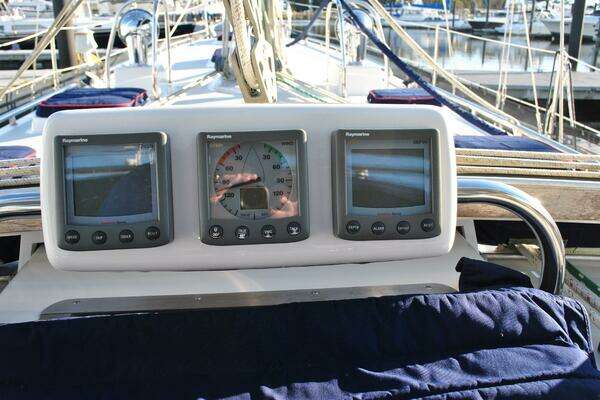 Photo of the 2010 Valiant 42 CE "Fidelity"