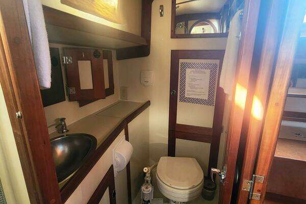 Valiant 42 CE Yacht For Sale