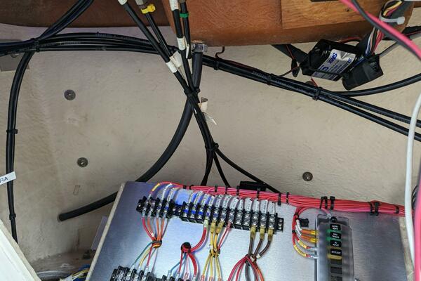 Carver 455 Aft Cabin - New wiring