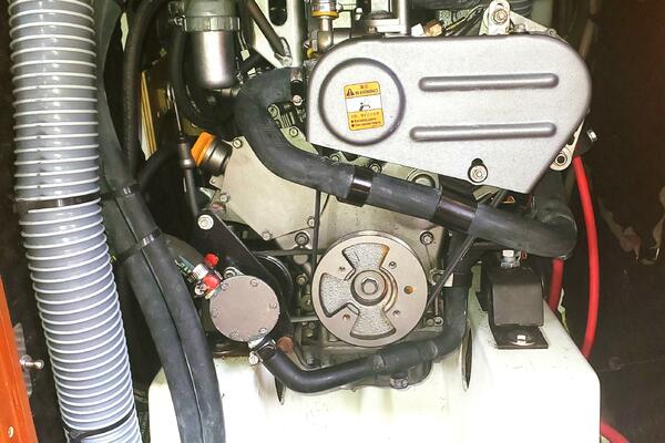 LOTUS 37ft Beneteau Yacht For Sale