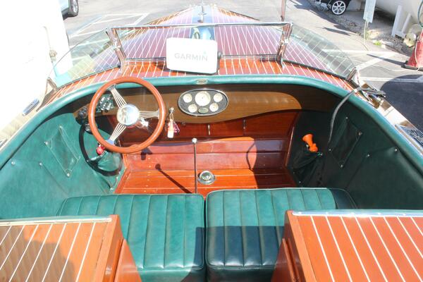 Mimi B 28ft Hacker Craft Yacht For Sale