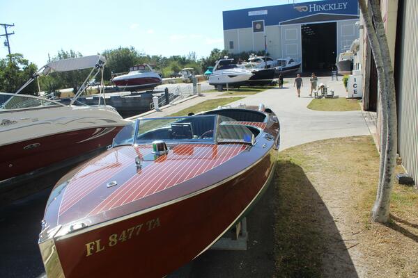 Mimi B 28ft Hacker Craft Yacht For Sale