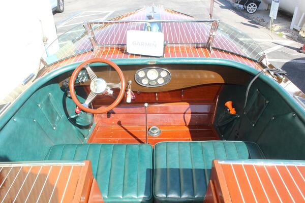 Mimi B 28ft Hacker Craft Yacht For Sale