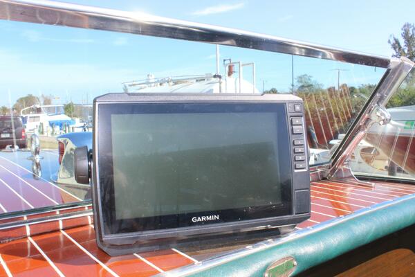 Mimi B 28ft Hacker Craft Yacht For Sale