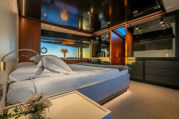 Riva Riva Argo 90 Yacht For Sale