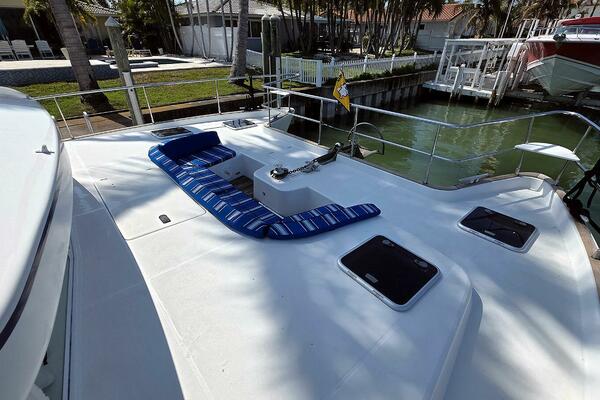 Foredeck Starboard Forward