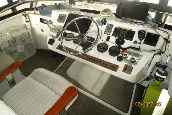 2004 Mainship 43