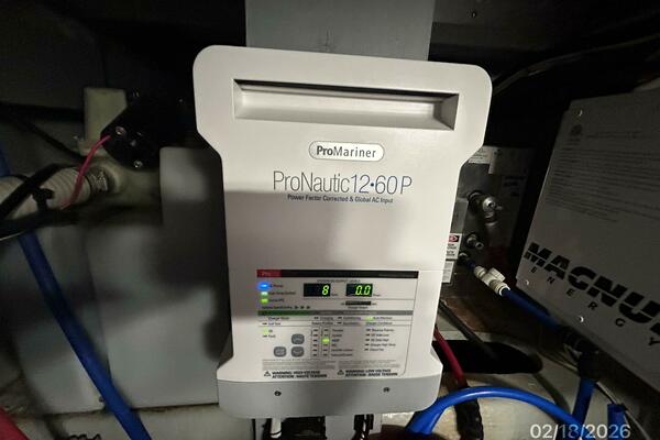 43' Mainship battery charger2