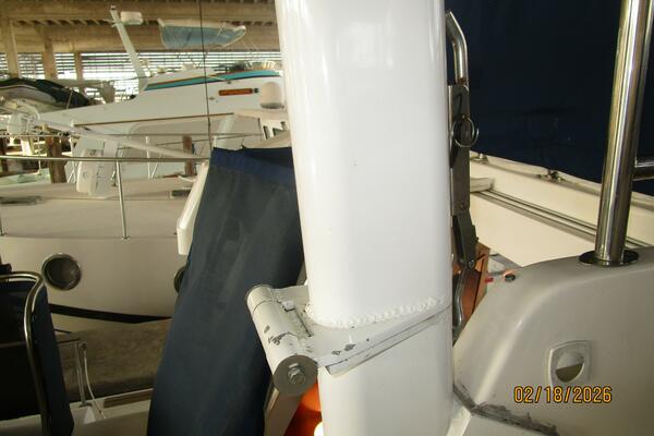 43' Mainship mast hinge