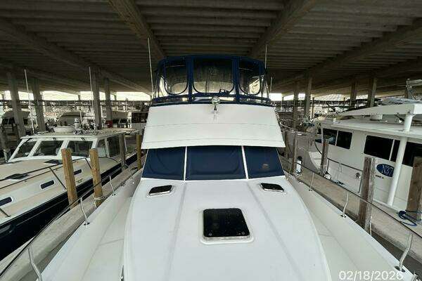 2004 Mainship 43