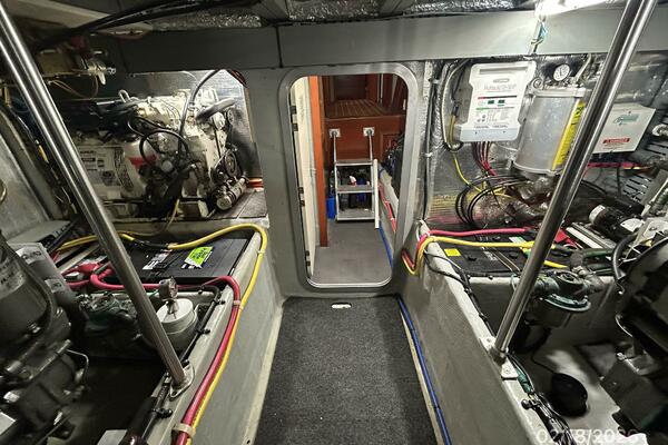 43' Mainship engine room forward