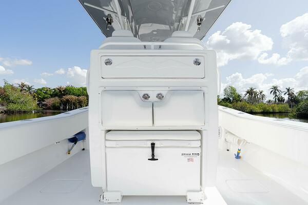 33ft Invincible Yacht For Sale