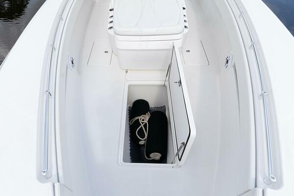 33ft Invincible Yacht For Sale