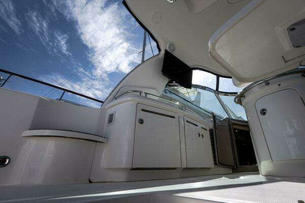 Sea Ray 500 Sundancer Yacht For Sale