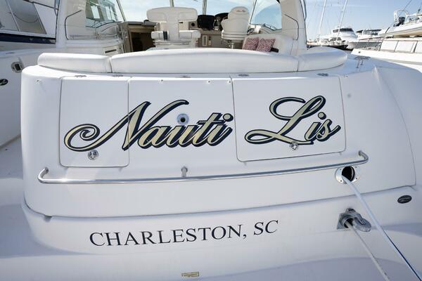 NAUTI LIS 50ft Sea Ray Yacht For Sale