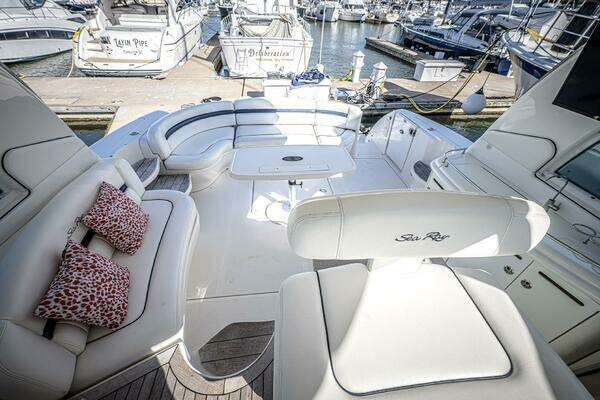 Sea Ray 500 Sundancer Yacht For Sale