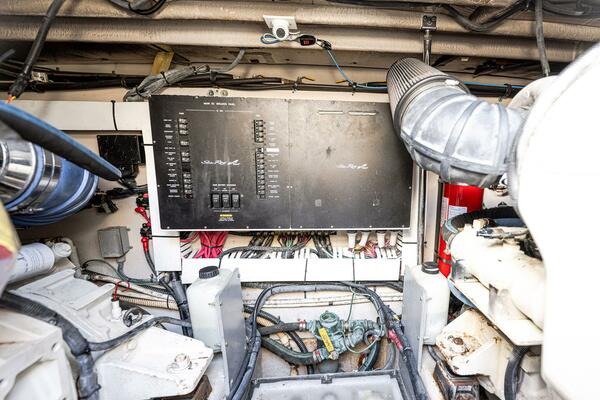 NAUTI LIS 50ft Sea Ray Yacht For Sale