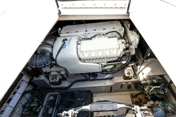 NAUTI LIS 50ft Sea Ray Yacht For Sale