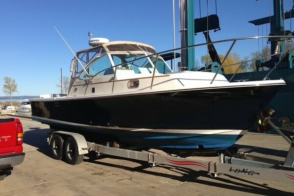 2005 Hunt Yachts 25 Surfhunter