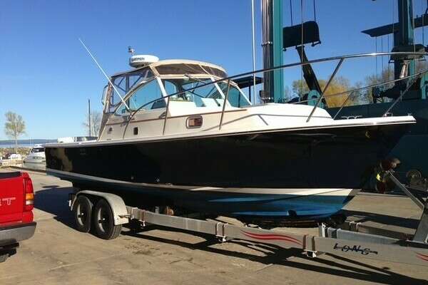 25-ft-Hunt Yachts-2005-25 Surfhunter-Bout Time Charlevoix Michigan United States  yacht for sale