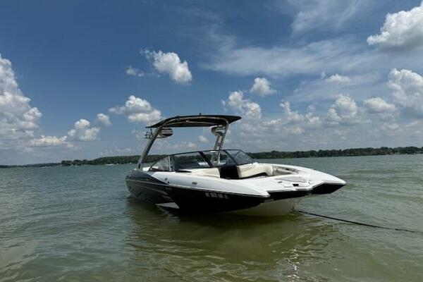 22ft Malibu Yacht For Sale