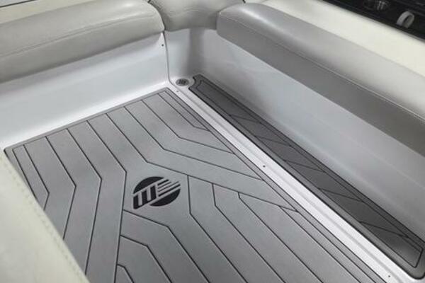 22ft Malibu Yacht For Sale