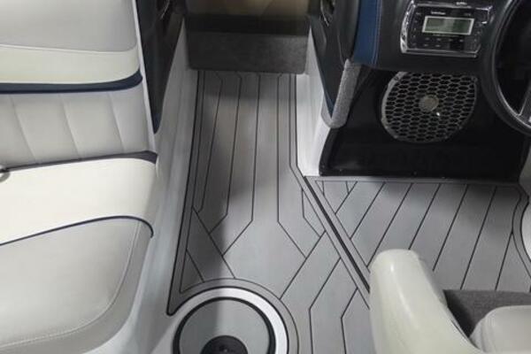 22ft Malibu Yacht For Sale