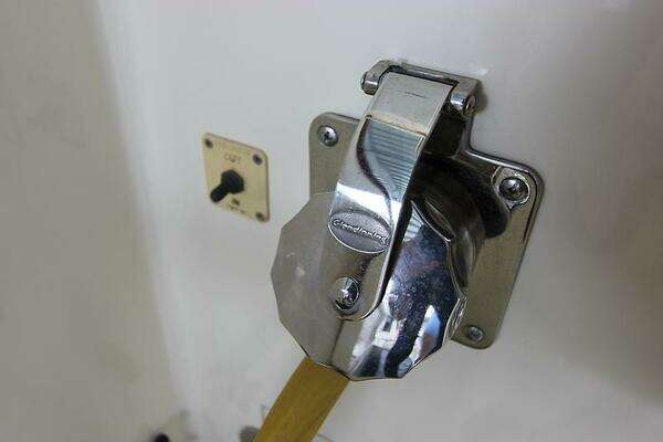 Huckins 56 Linwood Yacht For Sale