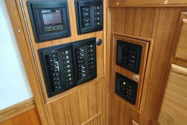 Cascade 42 Yacht For Sale