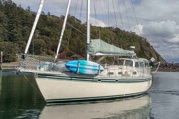 PETREL 42ft Cascade Yacht For Sale