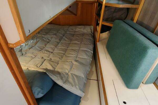 Cascade 42 Yacht For Sale