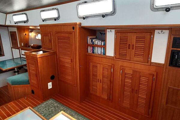 PETREL 42ft Cascade Yacht For Sale