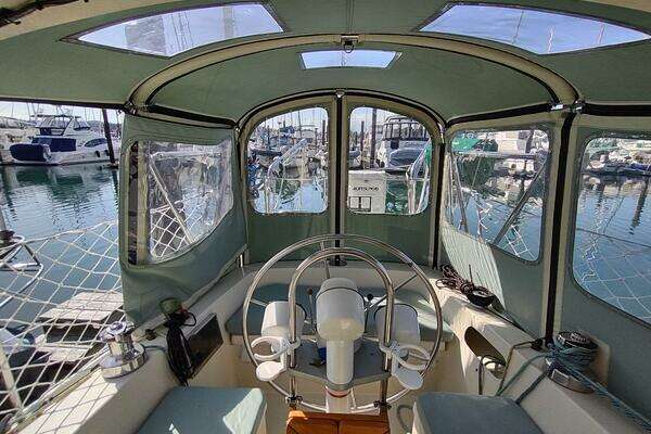 Cascade 42 Yacht For Sale