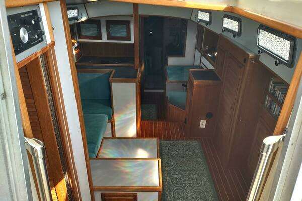 Cascade 42 Yacht For Sale