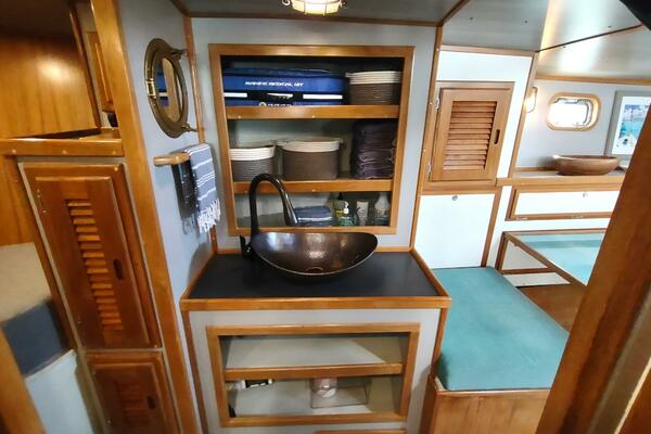 PETREL 42ft Cascade Yacht For Sale