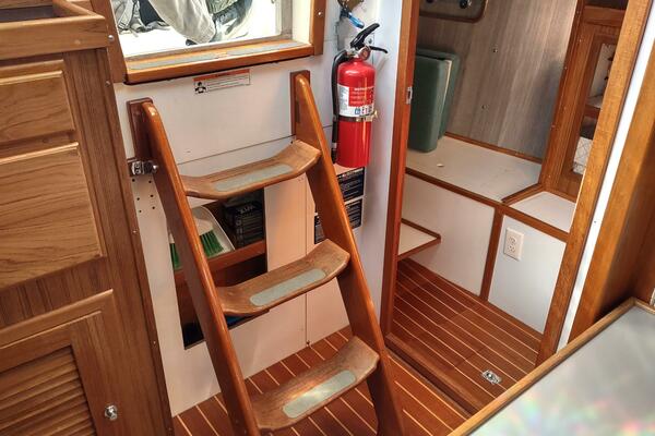 PETREL 42ft Cascade Yacht For Sale