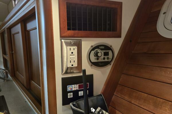 BLUE SKYz 29ft MJM Yacht For Sale