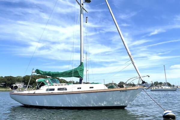 Wanderer 35ft Pearson Yacht For Sale