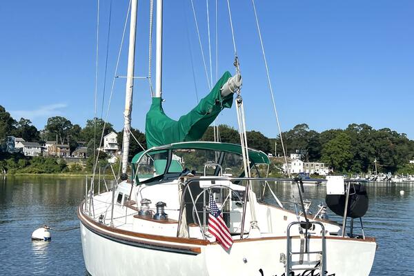 Wanderer 35ft Pearson Yacht For Sale