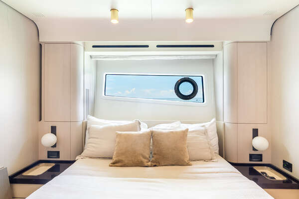 Azimut 78 FLY Yacht For Sale