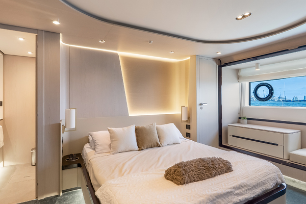 78ft Azimut Yacht For Sale