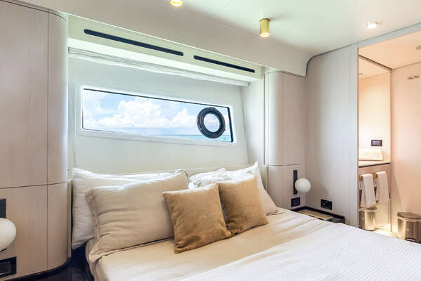 Azimut 78 FLY Yacht For Sale