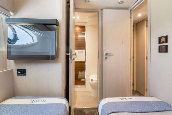 Azimut 78 FLY Yacht For Sale