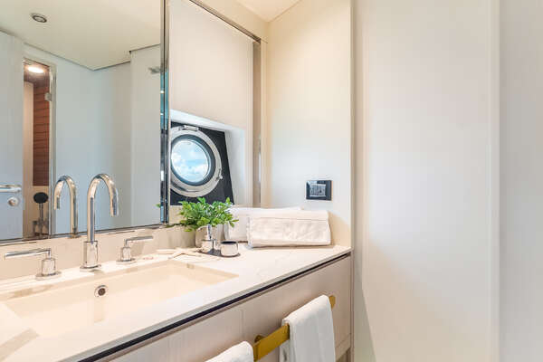 Azimut 78 FLY Yacht For Sale