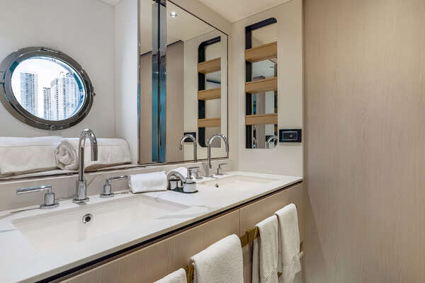 Azimut 78 FLY Yacht For Sale